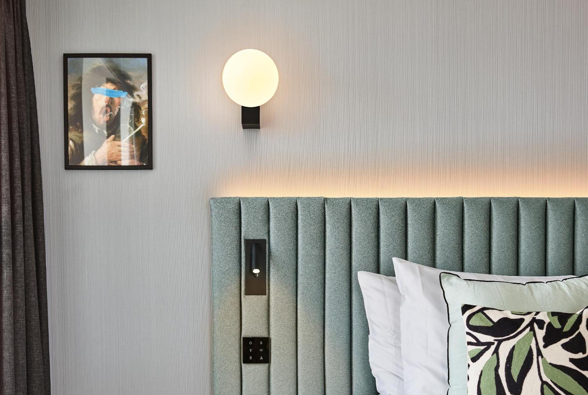 H4 Wyndham Paris Pleyel Hotel